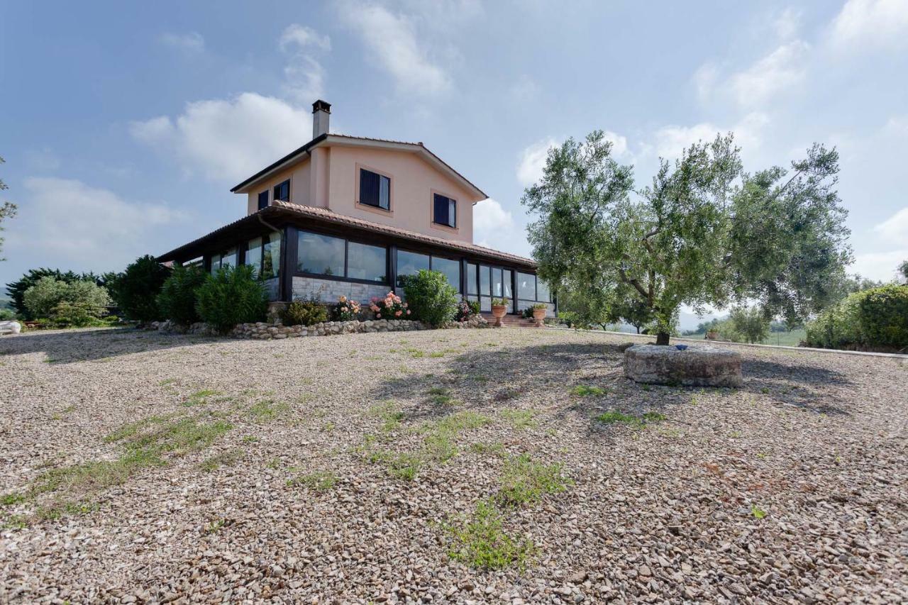 Agriturismo Casale Sasso Cerveteri Extérieur photo