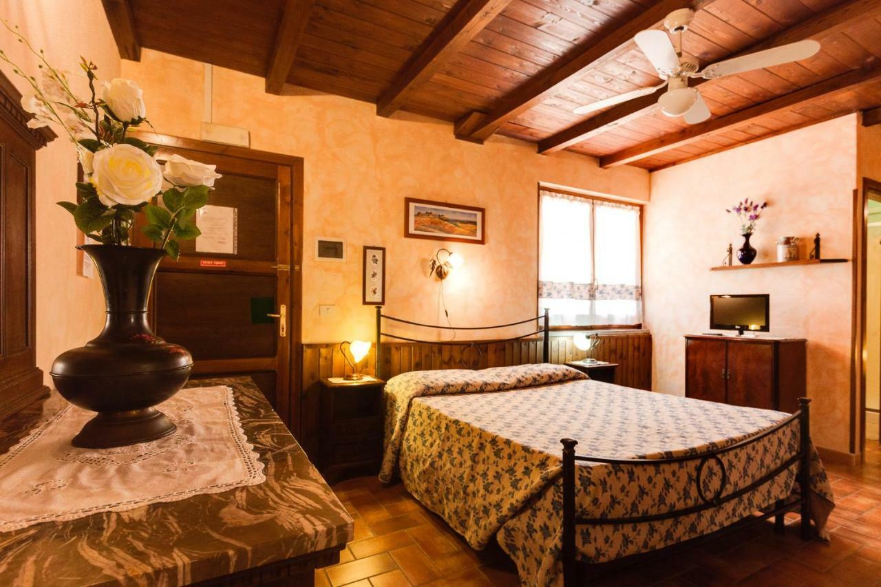 Agriturismo Casale Sasso Cerveteri Extérieur photo
