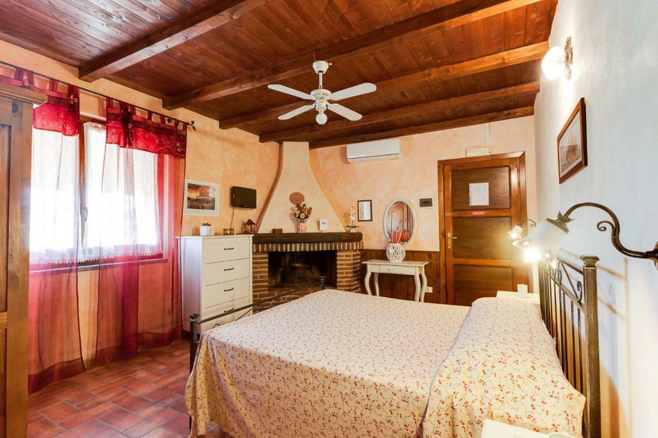 Agriturismo Casale Sasso Cerveteri Extérieur photo