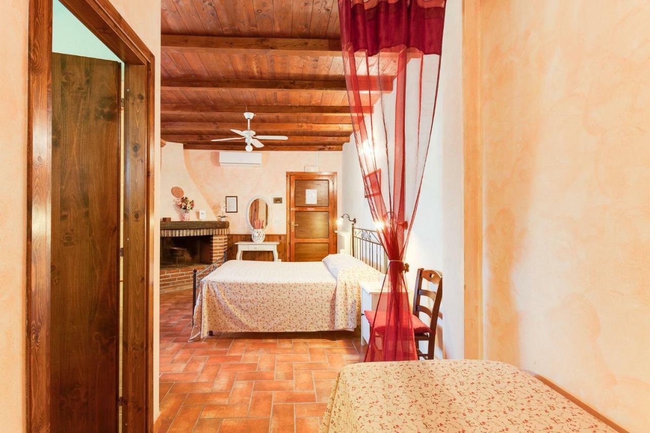 Agriturismo Casale Sasso Cerveteri Extérieur photo